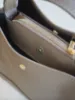 Bilde av ELISABETH SKINNVESKE, DARK TAUPE
