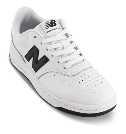 Handle New Balance på nett fra lokale fysiske butikker i Norge