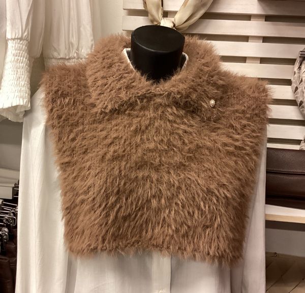 Bilde av HALS VEST LYS TOFFEE