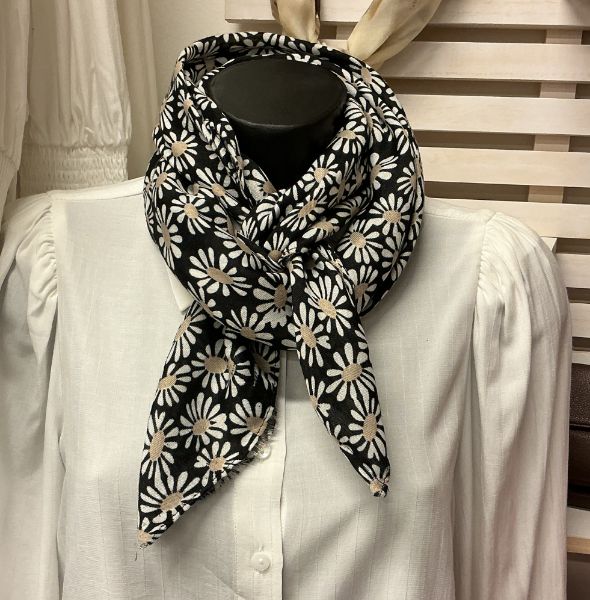 Bilde av LITE SKJERF MED BLOMSTER