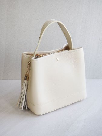 Bilde av ELISABETH SKINNVESKE, BEIGE