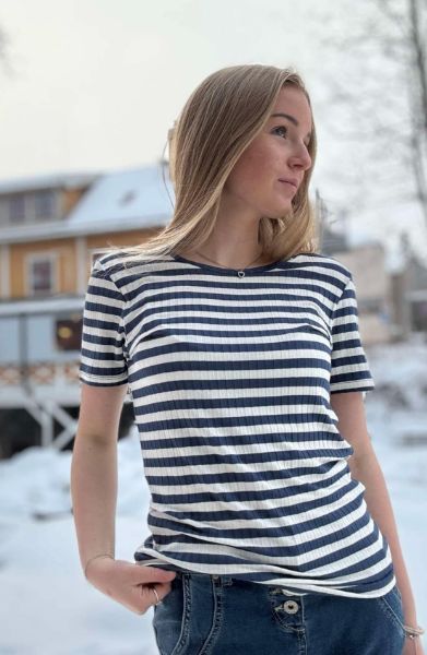 Bilde av JANETTTT SS SMALL STRIPE T-SHIRT 251100