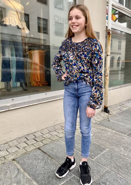 Bilde av KONHOLLY TOPP - SVART