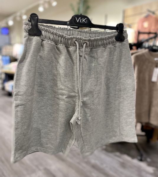 Bilde av COLLEGE SHORTS - LYSEGRÅ
